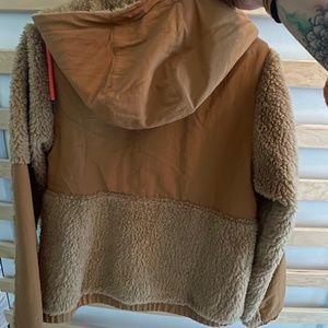 Patagonia soft pullover jacket